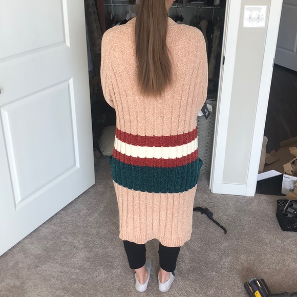 Long Holiday Cardigan. - Picture 2 of 3